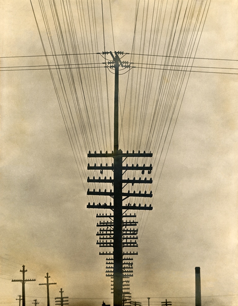 Tina Modotti, Vista parcial del sistema telegràfic, ca. 1927. Col·lecció i Arxiu de de Fundación Televisa